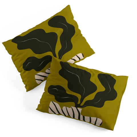 Marin Vaan Zaal Monochrome Wavy Fern in Stripe Pillow Shams