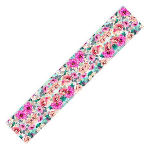 Marta Barragan Camarasa ABSTRACT GEOMETRICAL FLOWERS Table Runner