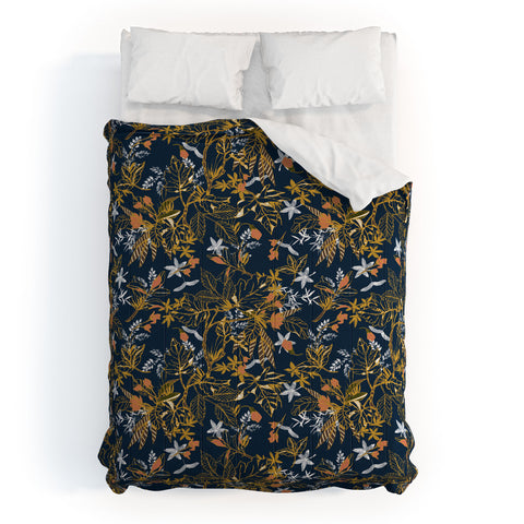 Marta Barragan Camarasa Autumnal nature III 22 Comforter