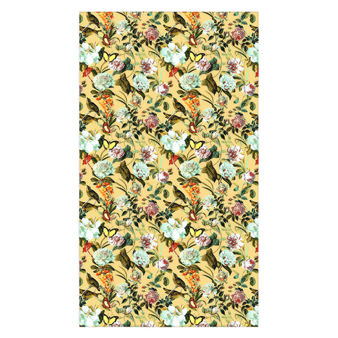 Marta Barragan Camarasa Birds in floral bouquets Tablecloth