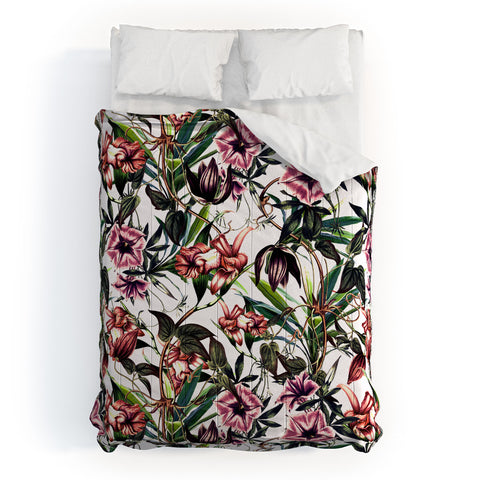 Marta Barragan Camarasa Blooms garden vintage Comforter
