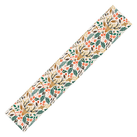 Marta Barragan Camarasa Christmas in the wild nature Table Runner