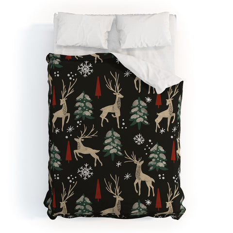 Marta Barragan Camarasa Deer in the snowy night Duvet Cover