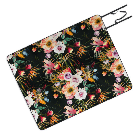 Marta Barragan Camarasa Garden bouquets Picnic Blanket