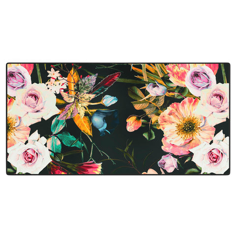 Marta Barragan Camarasa Garden bouquets Desk Mat