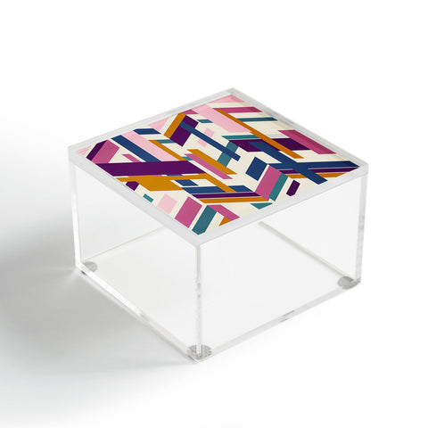 Marta Barragan Camarasa Linear elements Acrylic Box