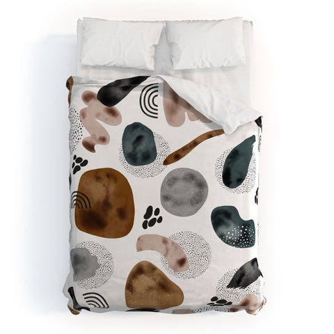 Marta Barragan Camarasa Modern shapes and points Duvet Cover