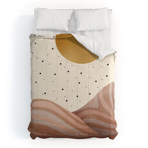 Marta Barragan Camarasa Mountainous sunrise Comforter