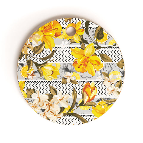 Marta Barragan Camarasa Pattern flowers and fruits Cutting Board Round