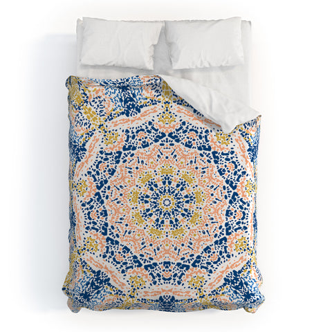 Marta Barragan Camarasa Pointillism mandala Duvet Cover