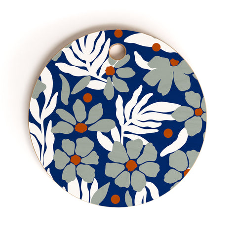 Marta Barragan Camarasa Simple garden blooms 23 Cutting Board Round