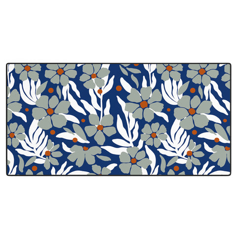 Marta Barragan Camarasa Simple garden blooms 23 Desk Mat
