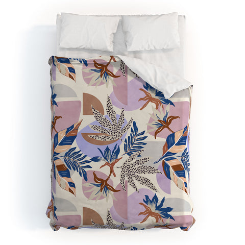 Marta Barragan Camarasa Tropical and geometric shapes Duvet Cover