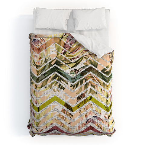 Marta Barragan Camarasa Tropical geometric pattern Comforter