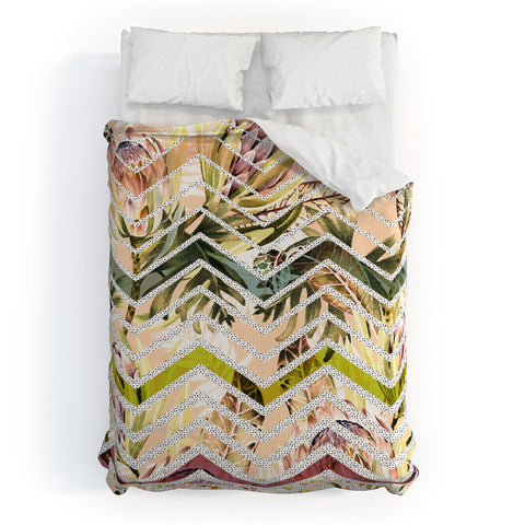 Marta Barragan Camarasa Tropical geometric pattern Duvet Cover