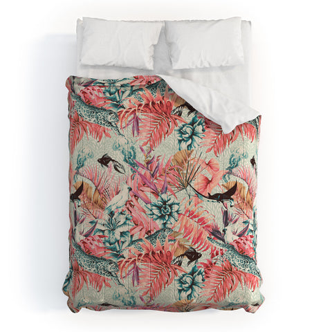 Marta Barragan Camarasa Tropical paradise pink Comforter