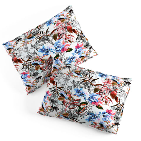 Marta Barragan Camarasa Wild bloom in the meadow Pillow Shams