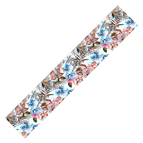 Marta Barragan Camarasa Wild bloom in the meadow Table Runner