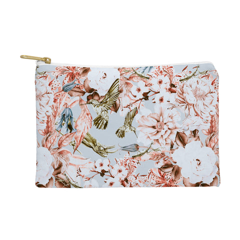 Marta Barragan Camarasa Wild botanical garden I Pouch