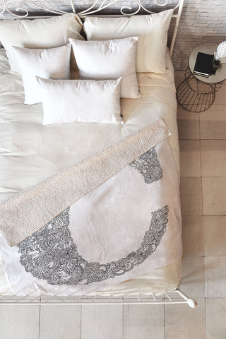 Martin Bunyi Isabet C Fleece Throw Blanket