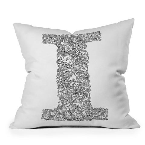 Martin Bunyi Isabet I Throw Pillow