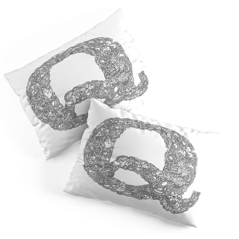 Martin Bunyi Isabet Q Pillow Shams