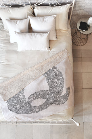 Martin Bunyi Isabet Q Fleece Throw Blanket