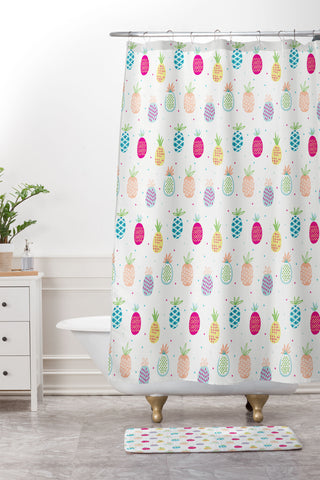 MICHELE PAYNE Pineapples I Shower Curtain And Mat