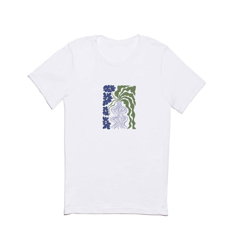 Miho Dropping leaf plant Classic T-shirt