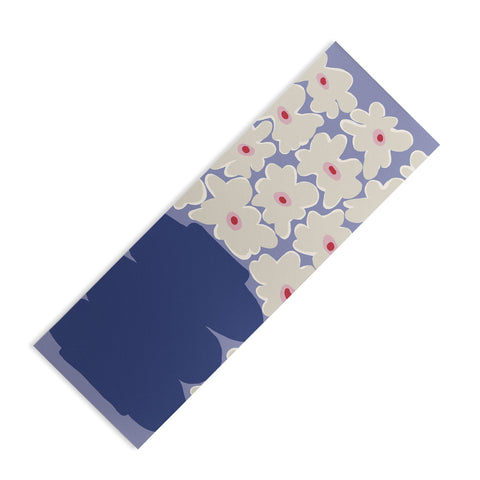Miho Little Daisy Vase Yoga Mat