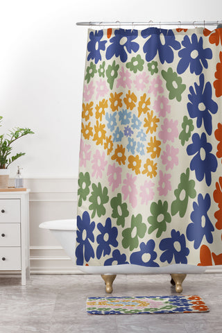 Miho Mini Reto Daisy Shower Curtain And Mat