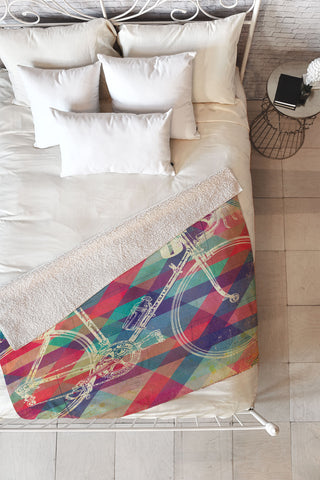 MIK Uno Fleece Throw Blanket