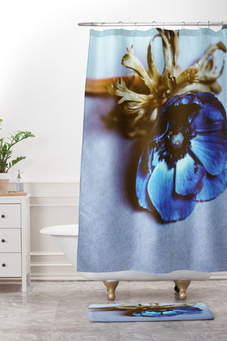 Morgan Kendall fleur Shower Curtain And Mat