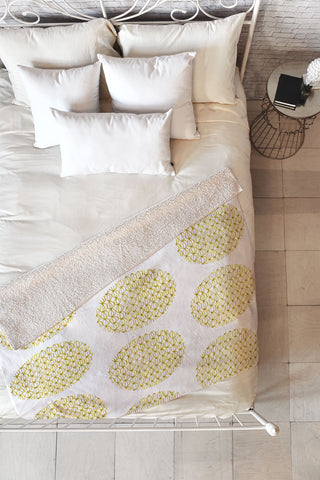 Mummysam Drawn Circles Fleece Throw Blanket