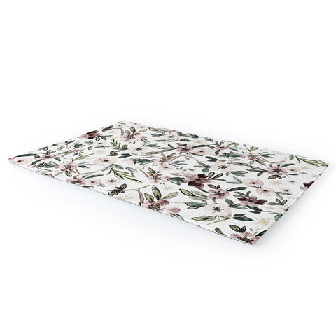 Nika STYLIZED FLORAL FIELD Area Rug