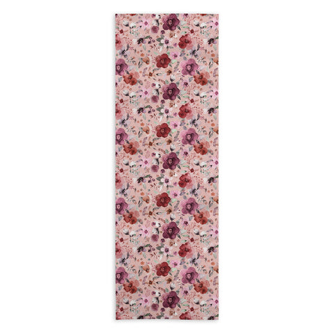 Ninola Design Bountiful bouquet Pink Romance Yoga Towel