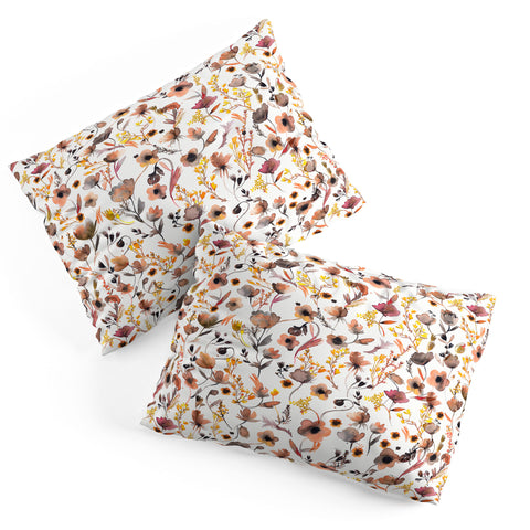 Ninola Design Camomile Floral Gold Pillow Shams