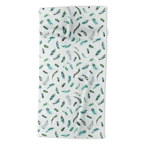 Ninola Design Delicate feathers soft green Beach Towel