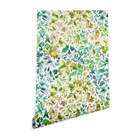Ninola Design Green flowers and plants ivy Wallpaper