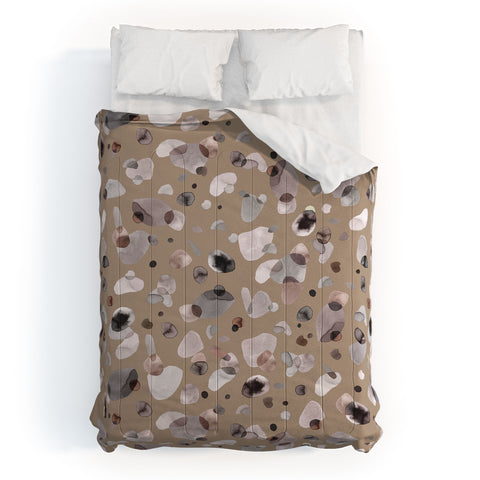 Ninola Design Pebbles Beige Comforter