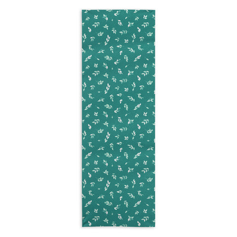 Ninola Design Small leaves botanical Pine Green Yoga Towel