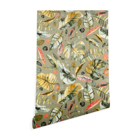 Ninola Design Tropical plants Sunbaked Green Wallpaper