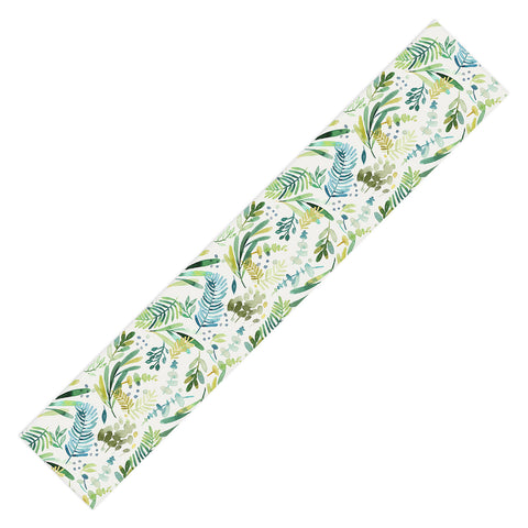 Ninola Design Tuscany Olive Green Leaves Table Runner