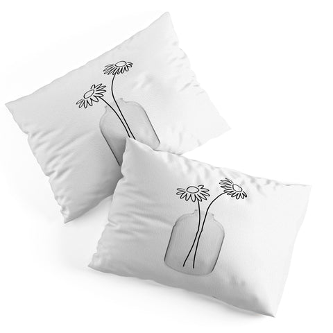 Orara Studio Daisy Still Life I Pillow Shams