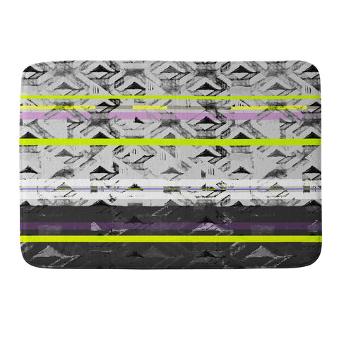 Pattern State Triangle Lands Memory Foam Bath Mat