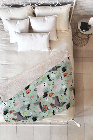 Petfriendly Pitbull halloween costumes Fleece Throw Blanket