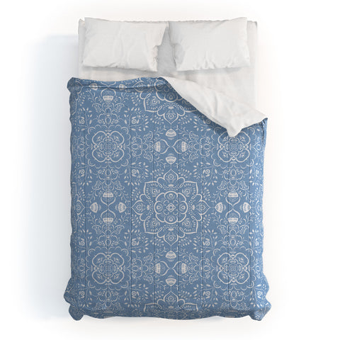 Pimlada Phuapradit Blue and white ivy tiles Comforter