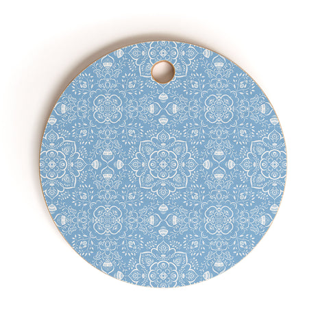Pimlada Phuapradit Blue and white ivy tiles Cutting Board Round
