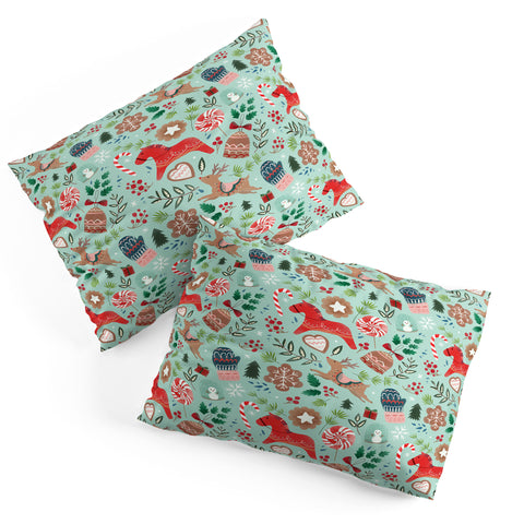 Pimlada Phuapradit Christmas gingerbread Pillow Shams