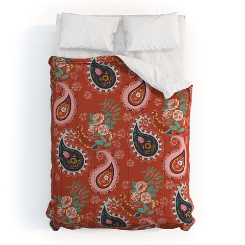 Pimlada Phuapradit Sienna Lace Comforter